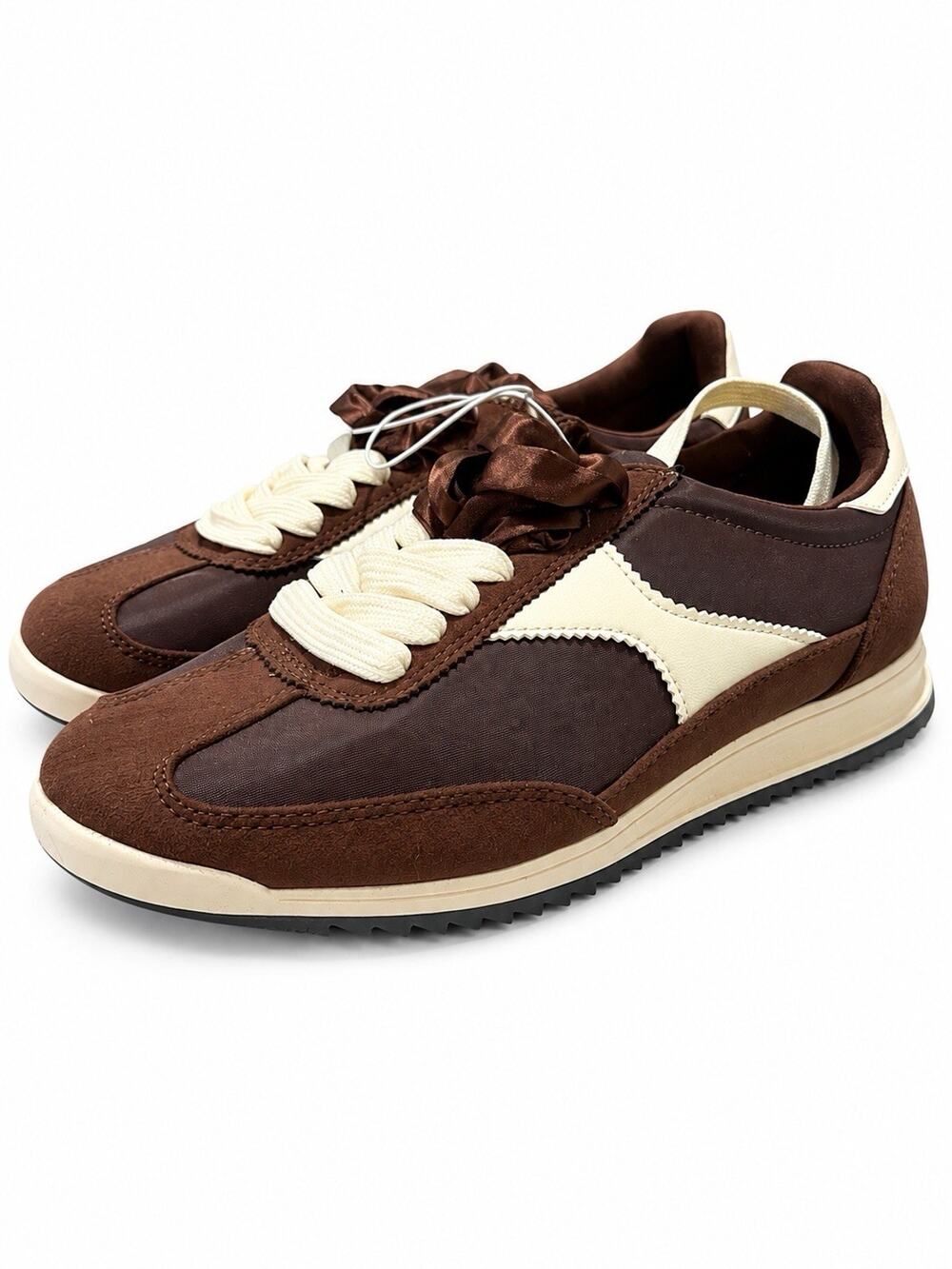 Universal Thread Women’s Brown Cream Retro Sneakers Size 6.5 New With Tags